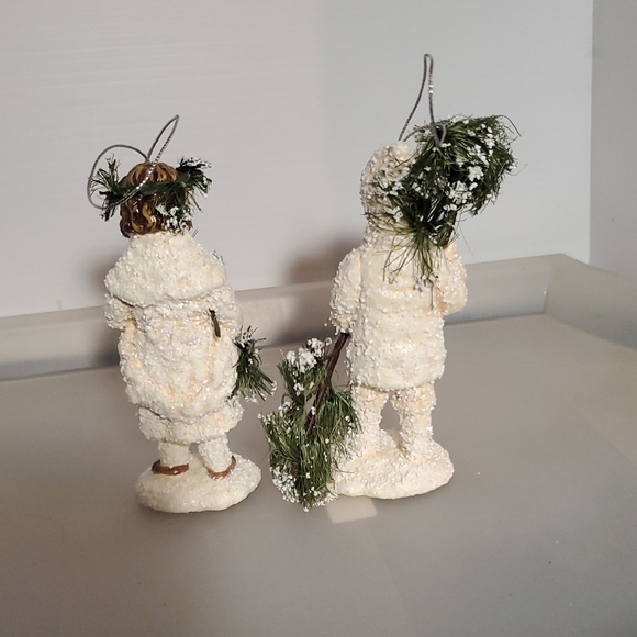 Charming Holiday Figurines Set - Cream and Green - Picture 2 of 5